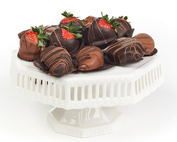  12 Dreamy Dark Chocolate Covered Strawberries : Gourmet Fruit  Gifts : Grocery & Gourmet Food